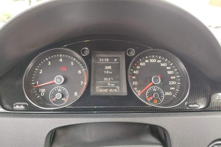 Used Volkswagen Magotan 2015 Facelift 1.8TSI Luxury Model Instrument Cluster