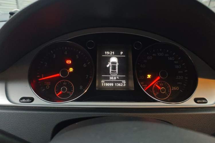 Used Volkswagen Magotan 2015 1.8TSI Advanced Model Instrument Cluster