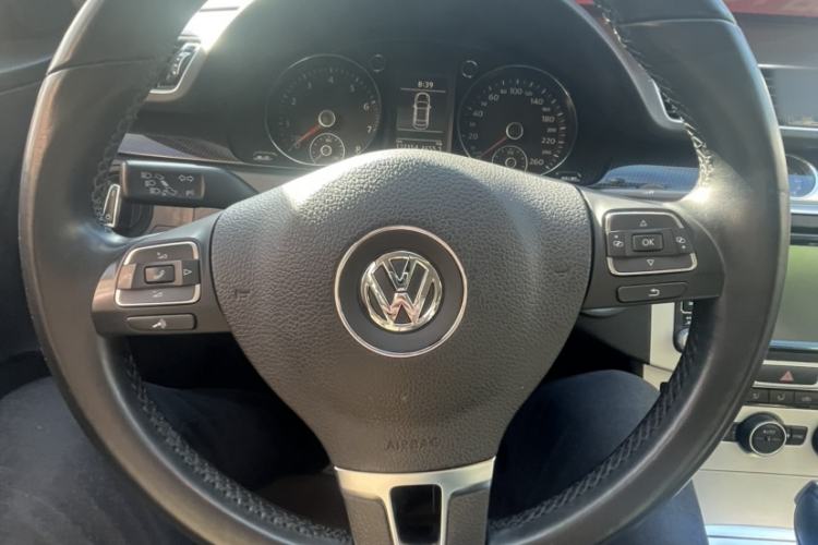 Used Volkswagen Magotan 2015 2.0 TSI Luxury Model Interior 4