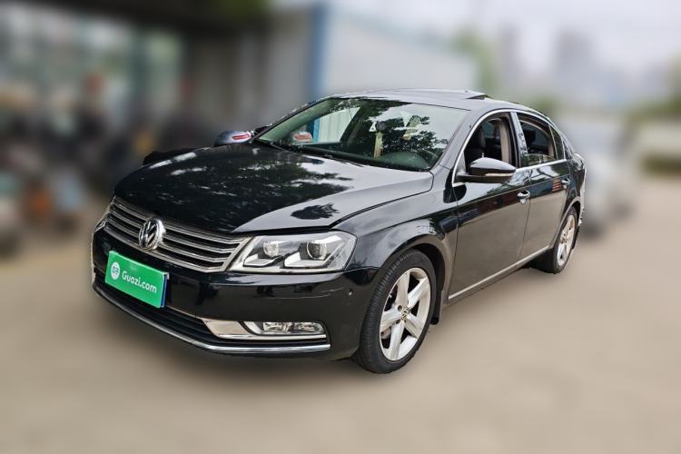 Used Volkswagen Magotan 2015 2.0 TSI Prestige Model Guazi used car, China used car export, Used car for sale, Used  cars, Cheapest cars for sale