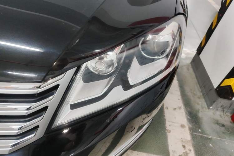 Used Volkswagen Magotan 2015 1.8TSI Luxury Model Left Front Headlight