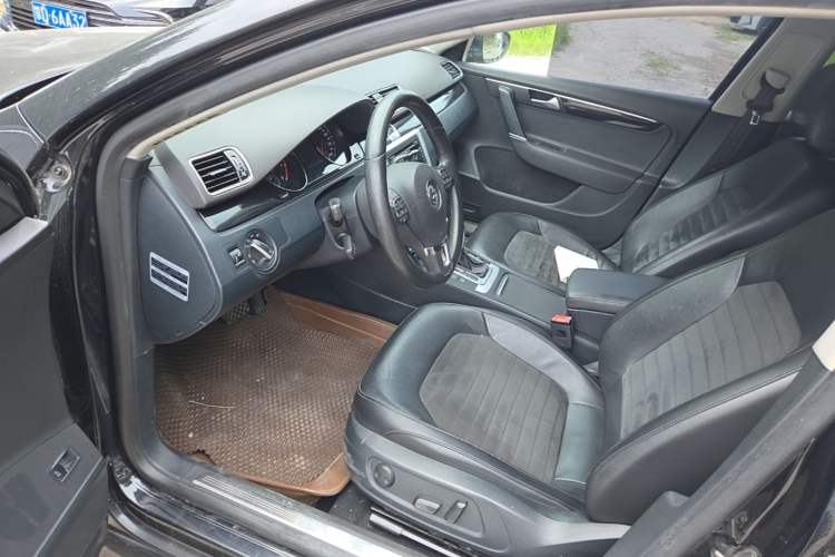 Used Volkswagen Magotan 2015 1.8TSI Luxury Model Left Front Seat