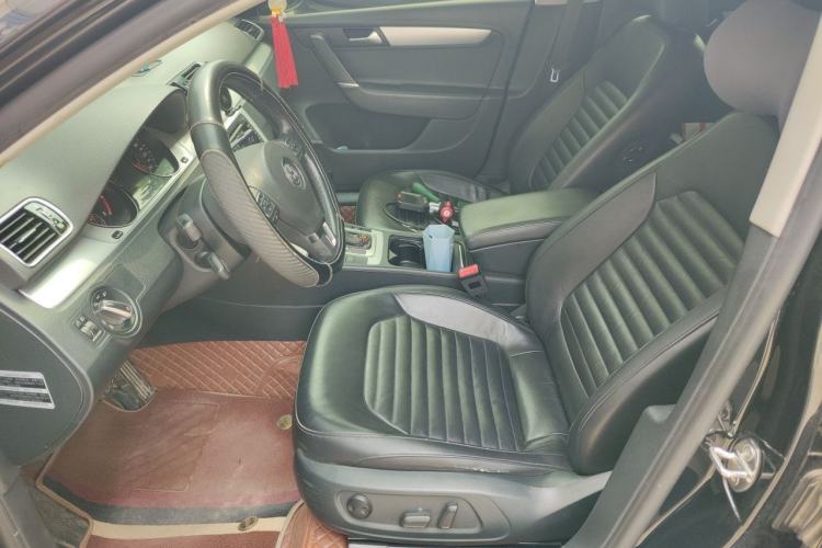Used Volkswagen Magotan 2015 1.8TSI Comfort Model Left Front Seat