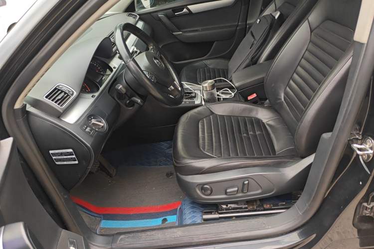 Used Volkswagen Magotan 2015 1.8TSI Advanced Model Left Front Seat