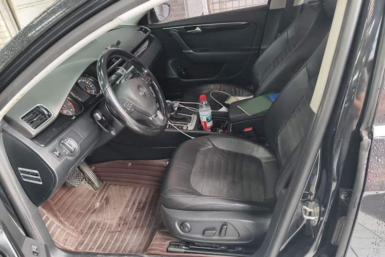 Used Volkswagen Magotan 2015 1.8TSI Luxury Model Left Front Seat