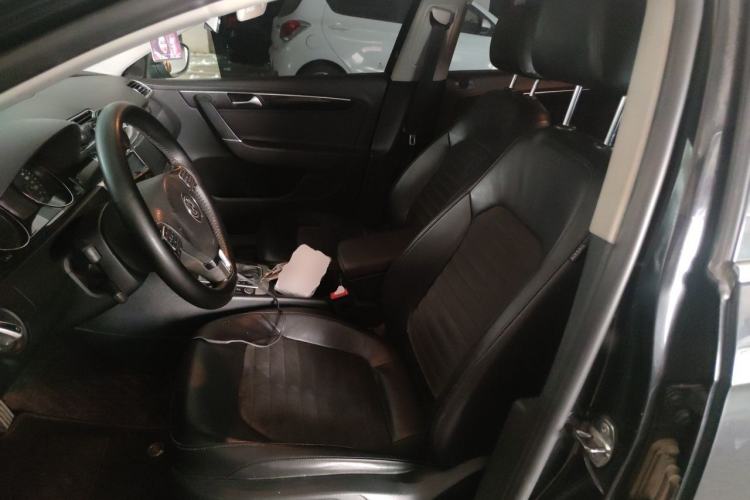 Used Volkswagen Magotan 2015 2.0 TSI Luxury Model Left Front Seat