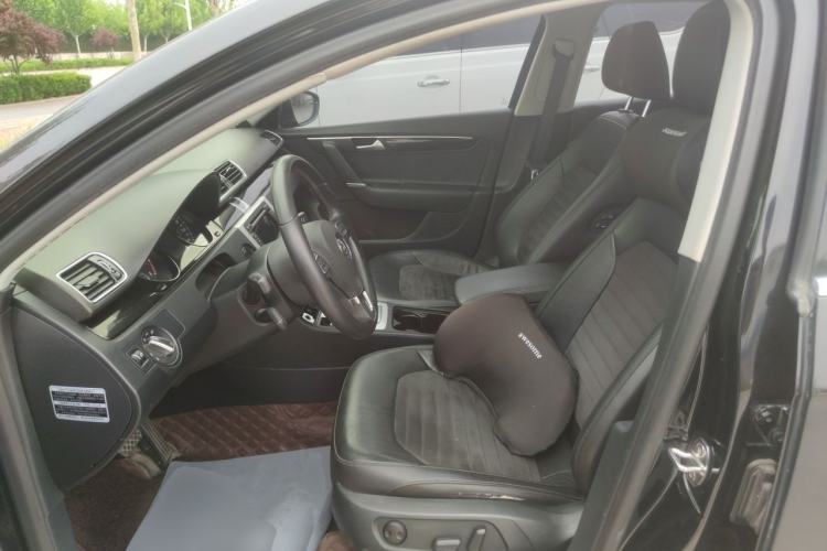 Used Volkswagen Magotan 2015 Revised Version 2.0 TSI Luxury Edition Left Front Seat