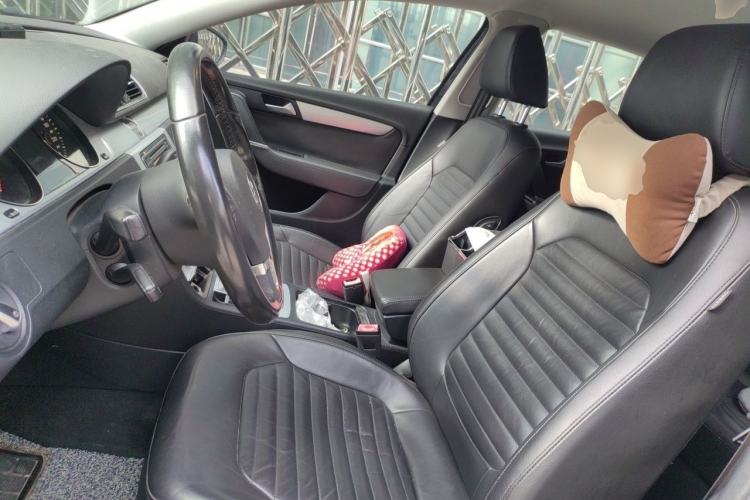 Used Volkswagen Magotan 2015 1.8TSI Advanced Model Left Front Seat