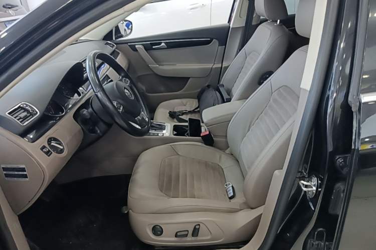 Used Volkswagen Magotan 2015 Facelift 1.8TSI Luxury Model Left Front Seat