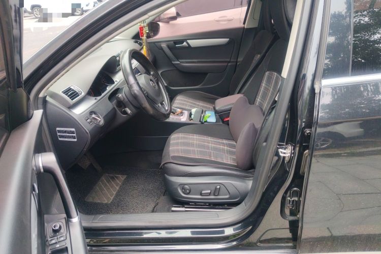 Used Volkswagen Magotan 2015 1.8TSI Advanced Model Left Front Seat