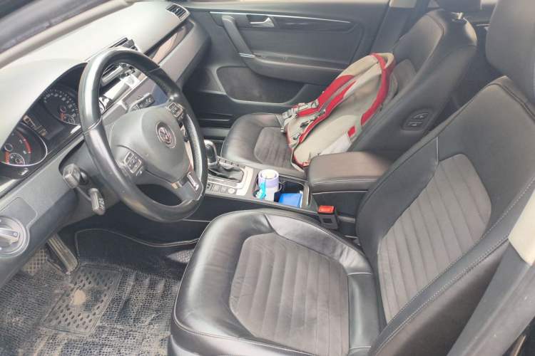 Used Volkswagen Magotan 2015 Revised 1.8TSI Prestige Version Left Front Seat