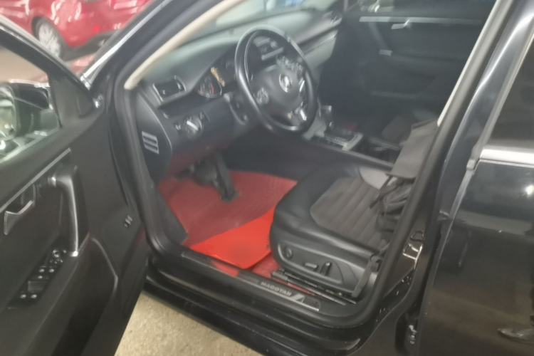 Used Volkswagen Magotan 2015 1.8TSI Luxury Model Left Front Seat