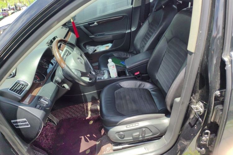 Used Volkswagen Magotan 2015 2.0 TSI Prestige Model Left Front Seat