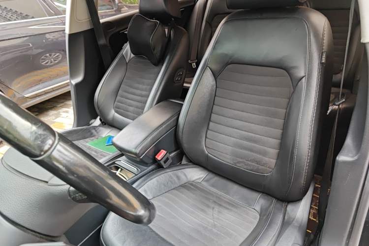 Used Volkswagen Magotan 2015 Facelift 1.8TSI Luxury Model Left Front Seat