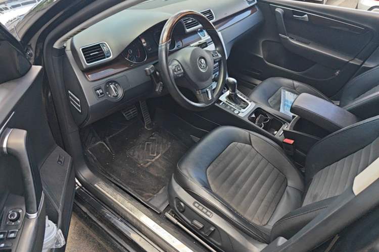 Used Volkswagen Magotan 2015 2.0 TSI Prestige Model Left Front Seat