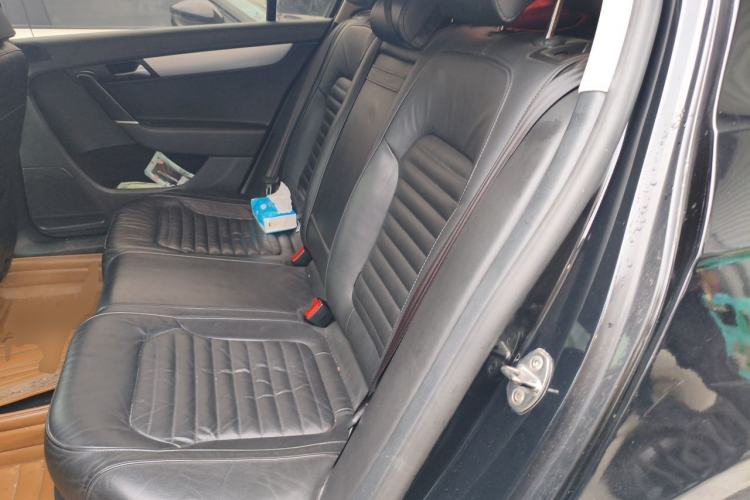 Used Volkswagen Magotan 2015 1.8TSI Advanced Model Left Rear Seat
