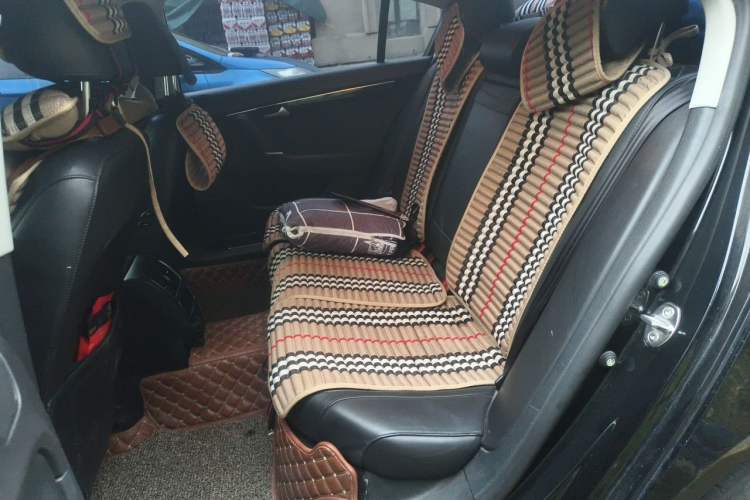 Used Volkswagen Magotan 2015 1.8TSI Luxury Model Left Rear Seat