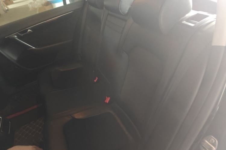 Used Volkswagen Magotan 2015 2.0 TSI Luxury Model Left Rear Seat