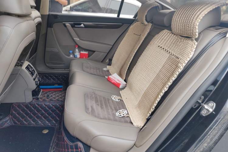 Used Volkswagen Magotan 2015 1.8TSI Prestige Model Left Rear Seat