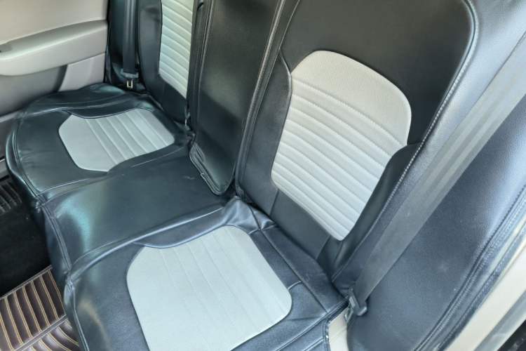 Used Volkswagen Magotan 2015 Facelift 1.8TSI Luxury Model Left Rear Seat