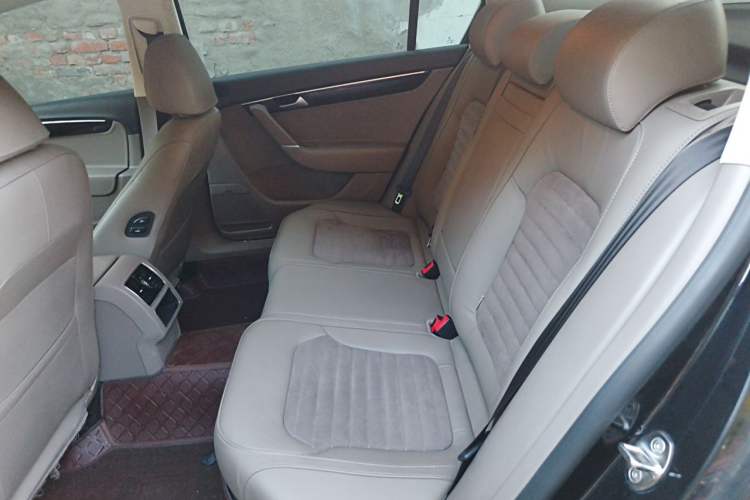 Used Volkswagen Magotan 2015 Facelift 1.8TSI Luxury Model Left Rear Seat