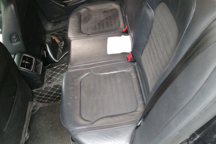 Used Volkswagen Magotan 2015 1.8TSI Luxury Model Left Rear Seat