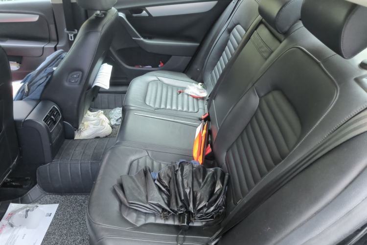 Used Volkswagen Magotan 2015 1.8TSI Advanced Model Left Rear Seat