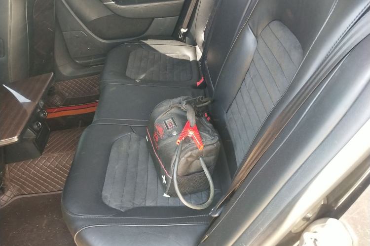 Used Volkswagen Magotan 2015 1.8TSI Prestige Model Left Rear Seat