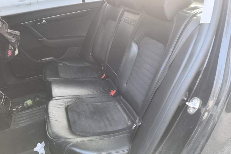 Used Volkswagen Magotan 2015 Facelift 1.8TSI Luxury Model Left Rear Seat