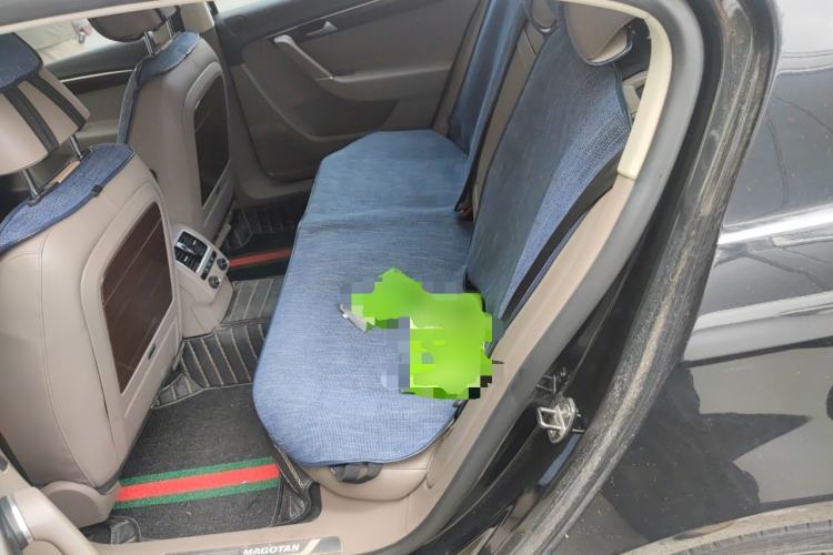 Used Volkswagen Magotan 2015 2.0 TSI Prestige Model Left Rear Seat