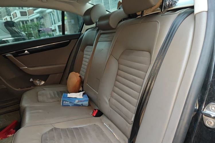 Used Volkswagen Magotan 2015 1.8TSI Luxury Model Left Rear Seat
