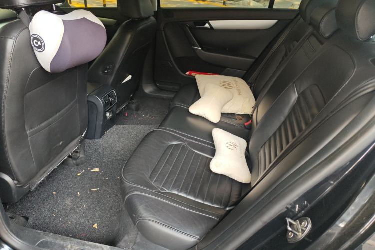 Used Volkswagen Magotan 2015 1.8TSI Advanced Model Left Rear Seat