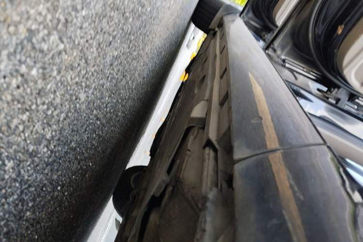 Used Volkswagen Magotan 2015 1.8TSI Luxury Model Left Side Sill
