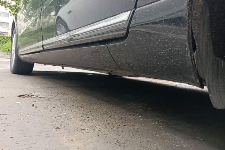 Used Volkswagen Magotan 2015 1.8TSI Advanced Model Left Side Sill