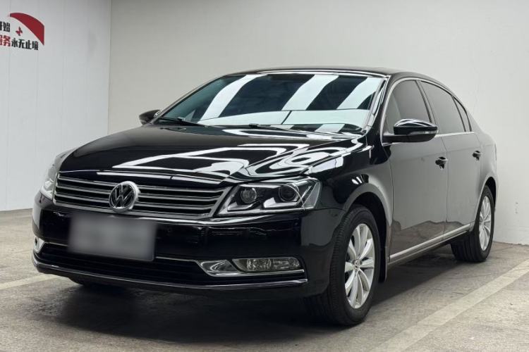 Volkswagen Magotan 2015 1.8TSI Luxury Model مستعملة Guazi used car, China used car export, Used car for sale, Used  cars, Cheapest cars for sale