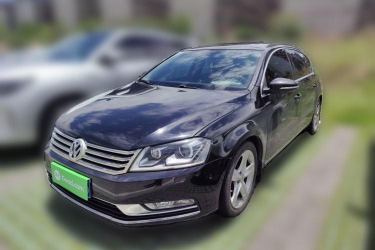 Used Volkswagen Magotan 2015 2.0 TSI Prestige Model Guazi used car, China used car export, Used car for sale, Used  cars, Cheapest cars for sale