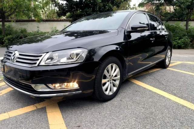 Ojetý Volkswagen Magotan 2015 Revised Version 2.0 TSI Luxury Edition