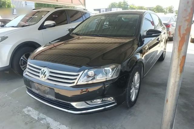 Ojetý Volkswagen Magotan 2015 1.8TSI Luxury Model