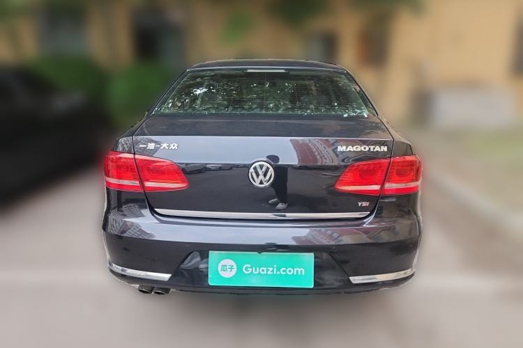 Used Volkswagen Magotan 2015 1.8TSI Luxury Model Rear