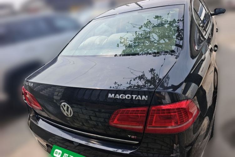 Used Volkswagen Magotan 2015 1.8TSI Advanced Model Rear