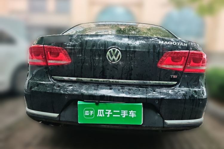 Used Volkswagen Magotan 2015 1.8TSI Advanced Model Rear