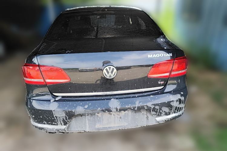 Used Volkswagen Magotan 2015 Facelift 1.8TSI Luxury Model Rear