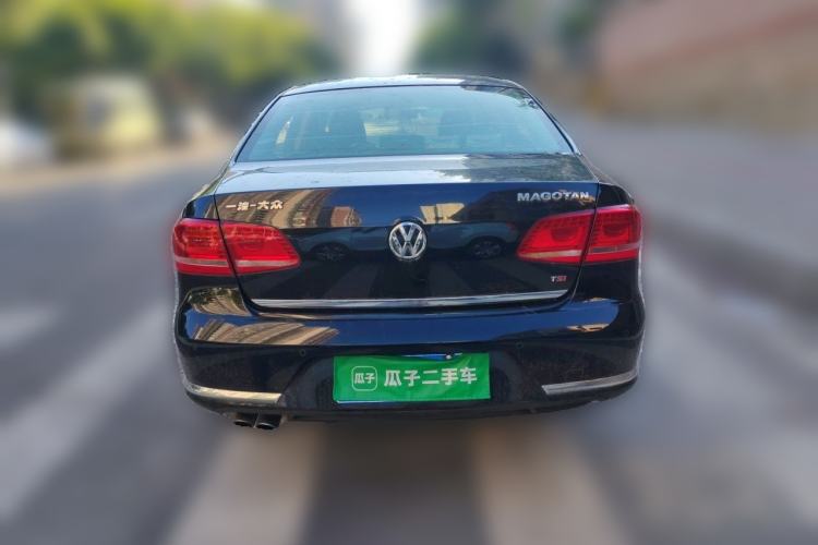 Used Volkswagen Magotan 2015 1.8TSI Luxury Model Rear