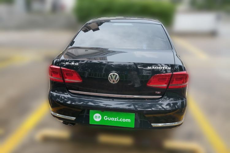 Used Volkswagen Magotan 2015 Revised Version 2.0 TSI Luxury Edition Rear