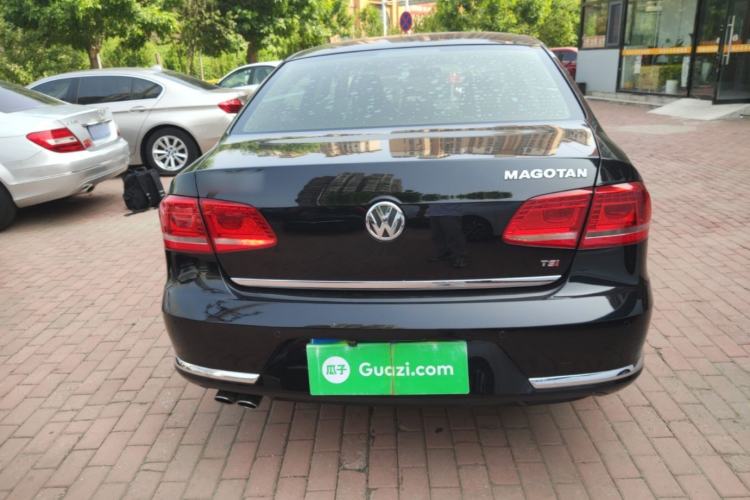 Used Volkswagen Magotan 2015 1.8TSI Luxury Model Rear