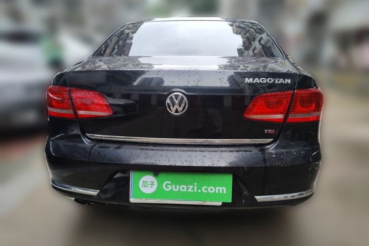Used Volkswagen Magotan 2015 Facelift 1.8TSI Luxury Model Rear
