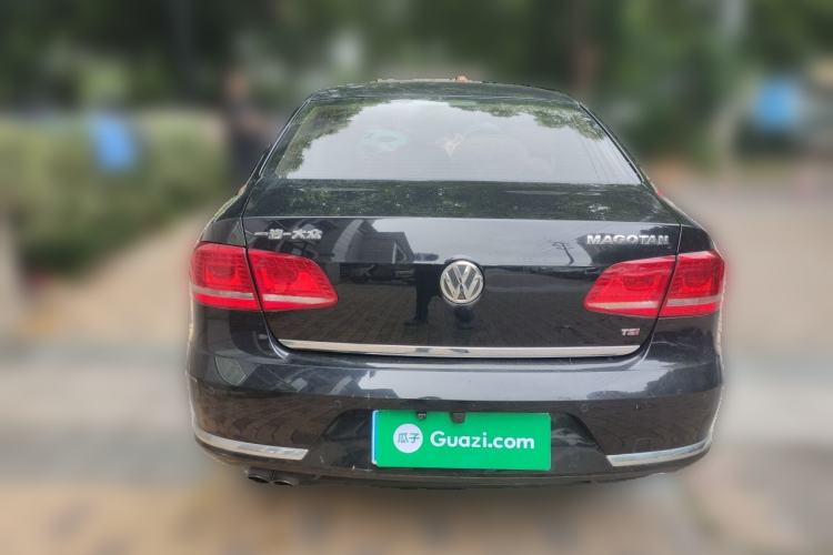 Used Volkswagen Magotan 2015 1.8TSI Luxury Model Rear
