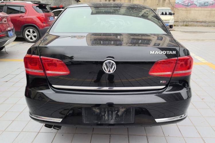 Used Volkswagen Magotan 2015 1.8TSI Advanced Model Rear