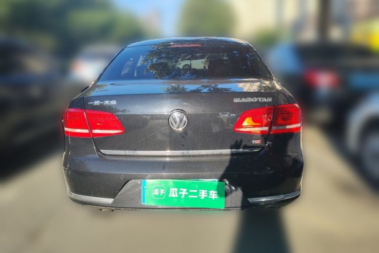 Used Volkswagen Magotan 2015 1.8TSI Luxury Model Rear