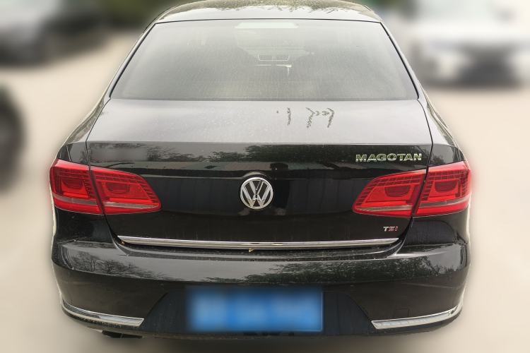 Used Volkswagen Magotan 2015 1.8TSI Advanced Model Rear